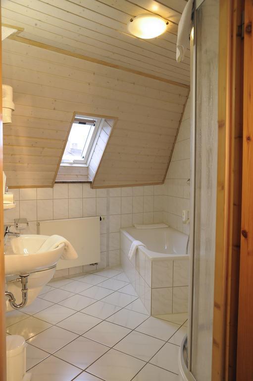 Hotel Goldener Karpfen Aschaffenburg Eksteriør billede